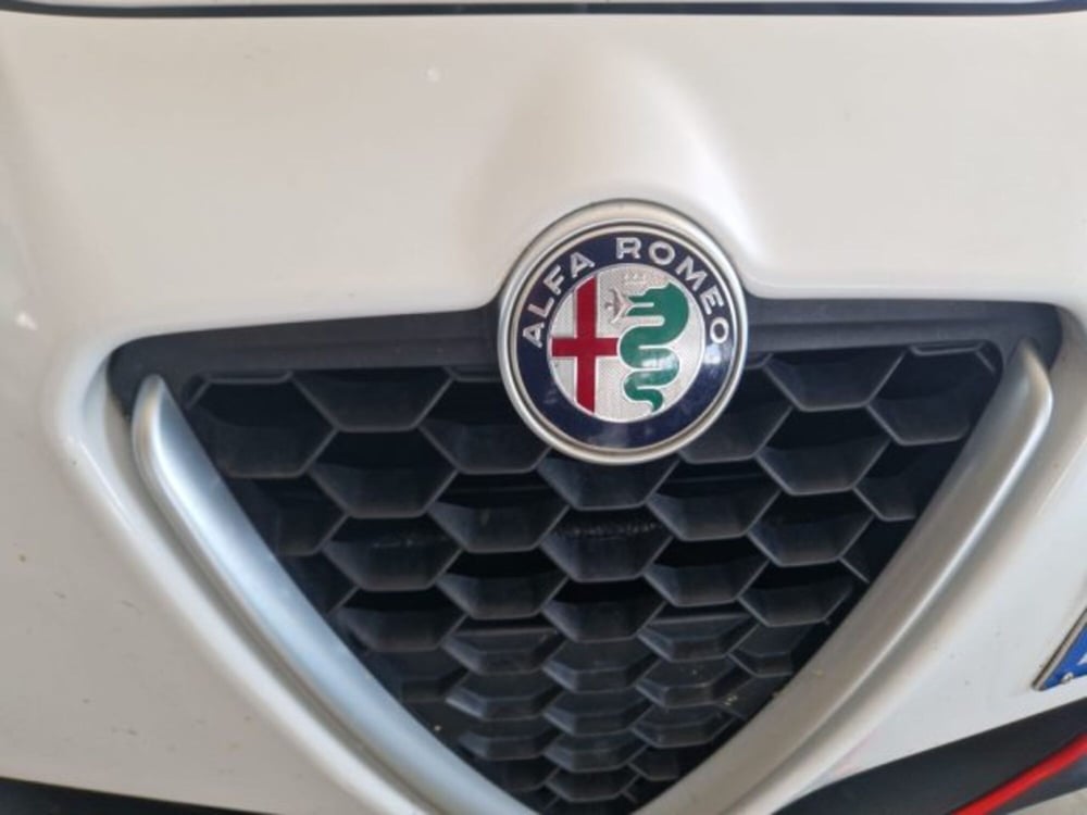 Alfa Romeo Giulietta usata a Terni (20)