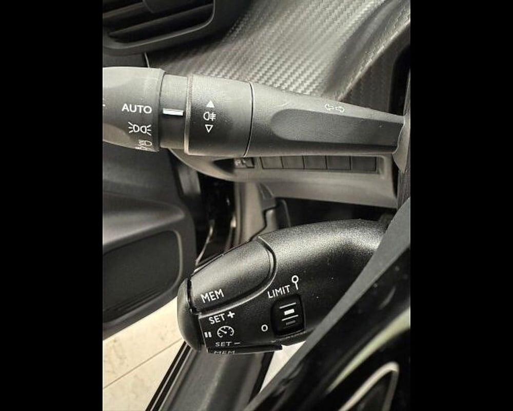 Peugeot 208 usata a Alessandria (11)