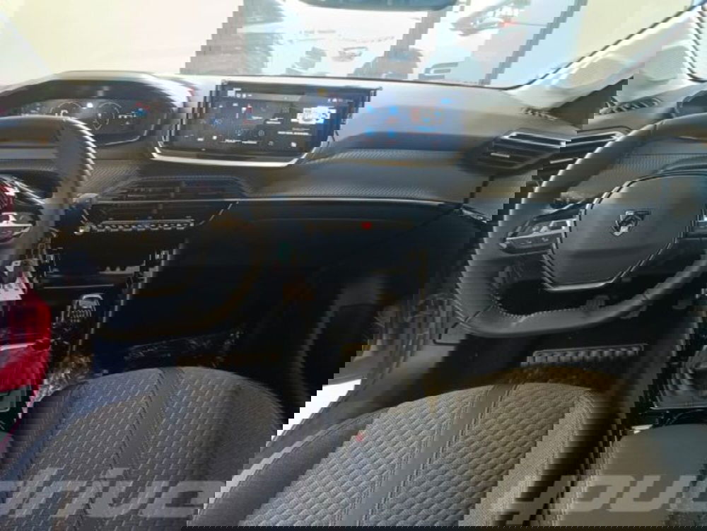 Peugeot 208 nuova a Napoli (10)