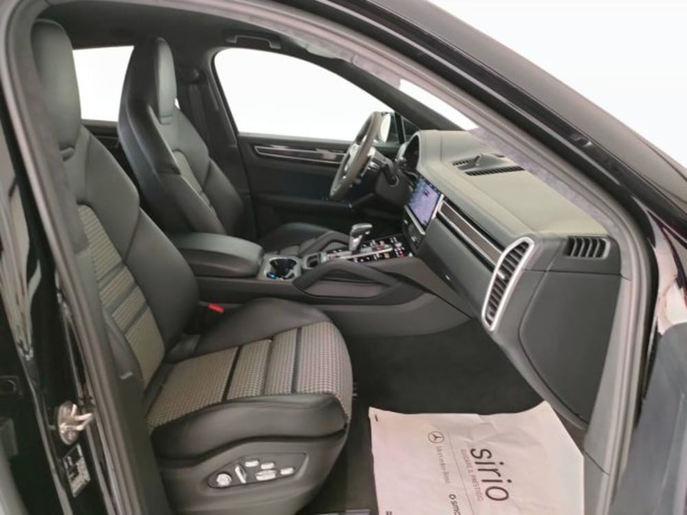 Porsche Cayenne usata a Teramo (10)