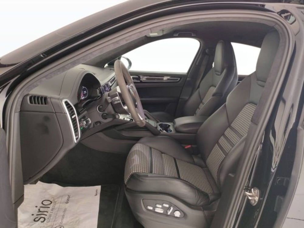 Porsche Cayenne usata a Teramo (16)