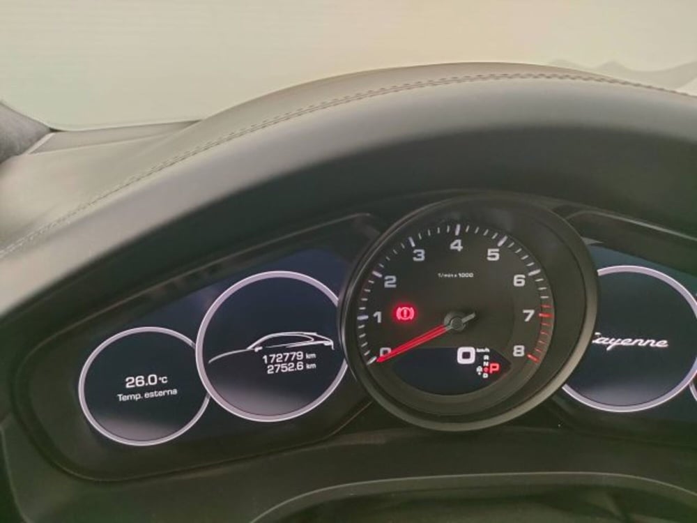 Porsche Cayenne usata a Teramo (17)