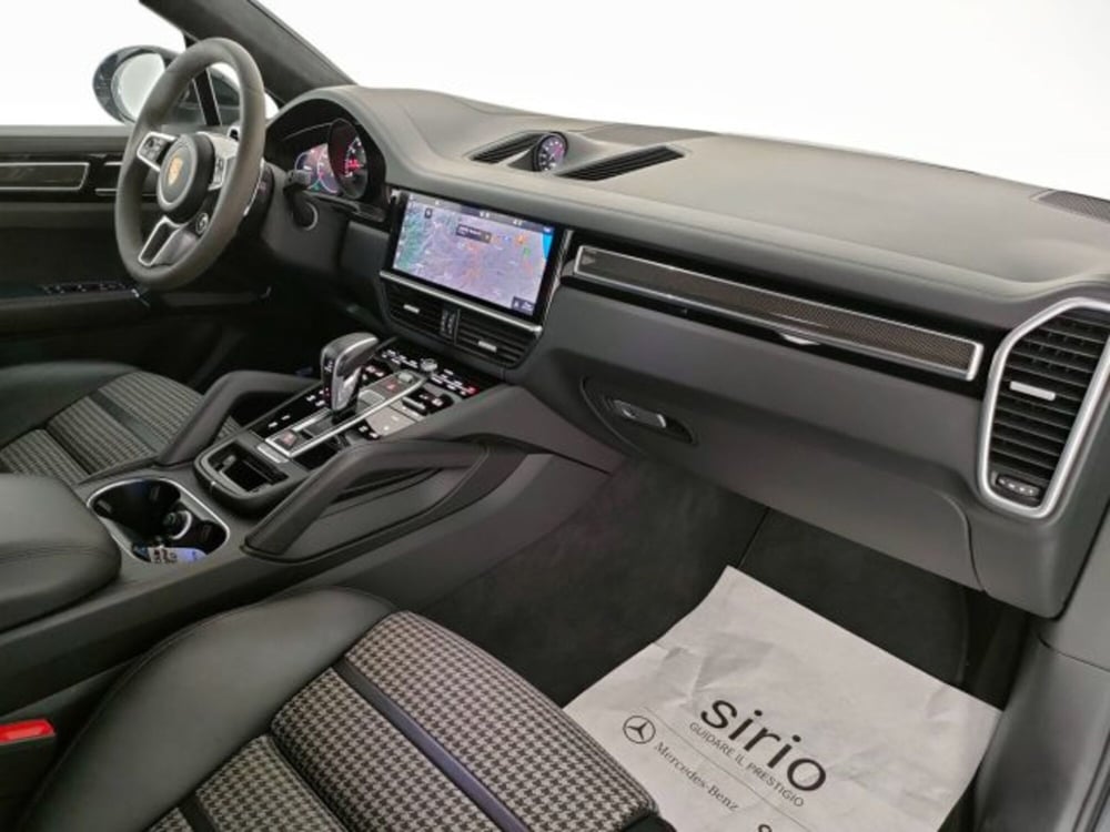 Porsche Cayenne usata a Teramo (9)