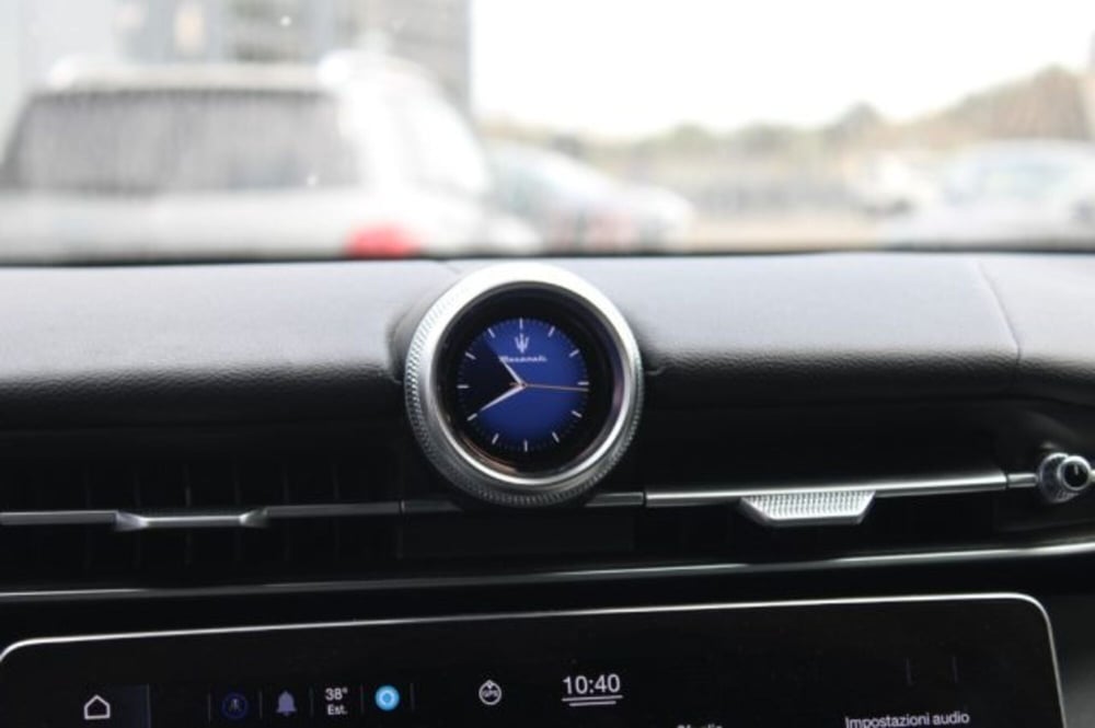 Maserati Grecale usata a Lecce (11)