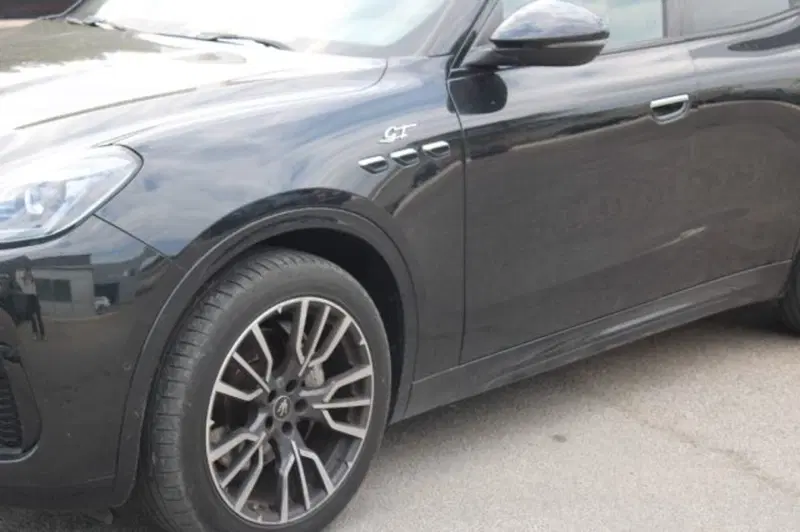 Maserati Grecale usata a Lecce (2)