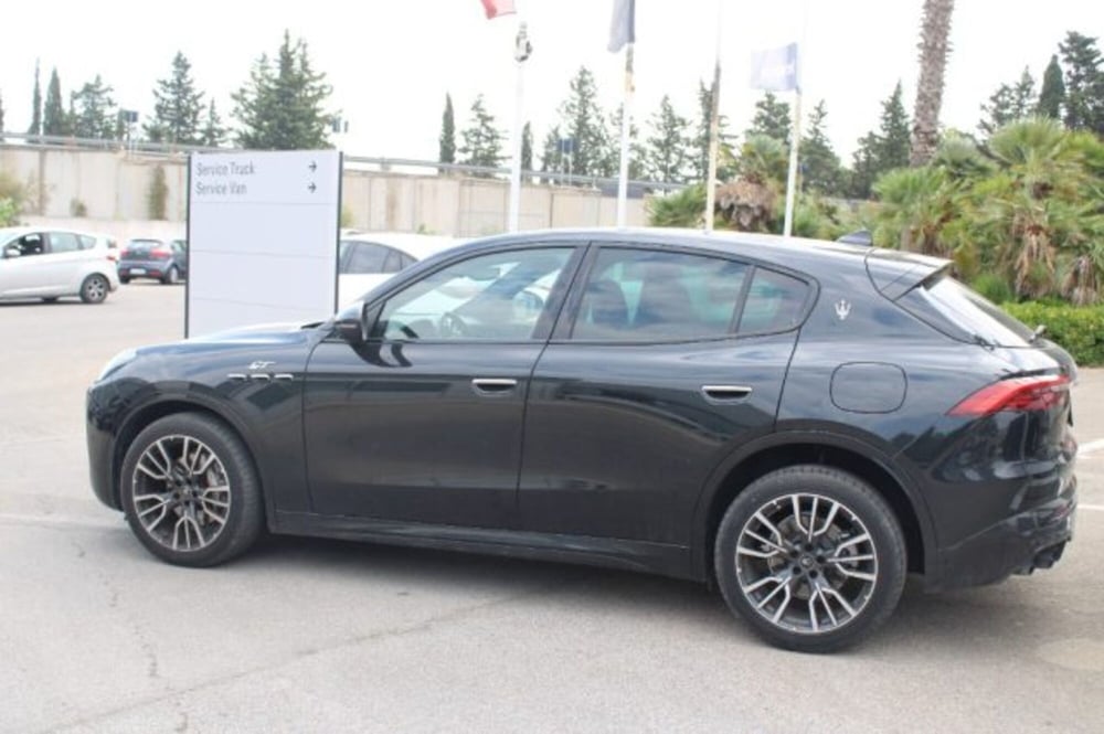 Maserati Grecale usata a Lecce (3)