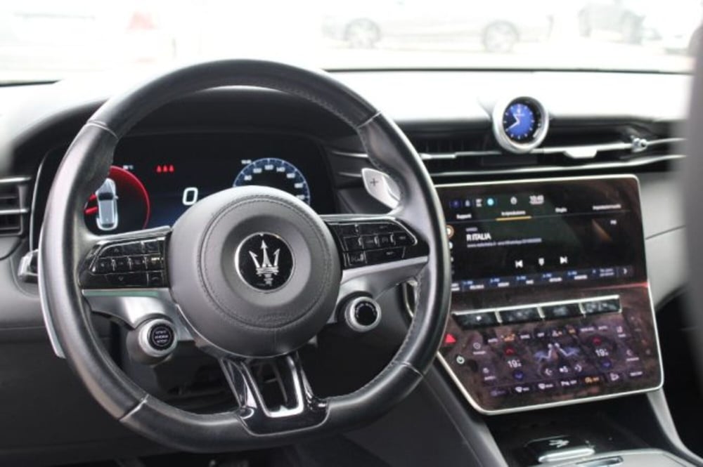 Maserati Grecale usata a Lecce (9)