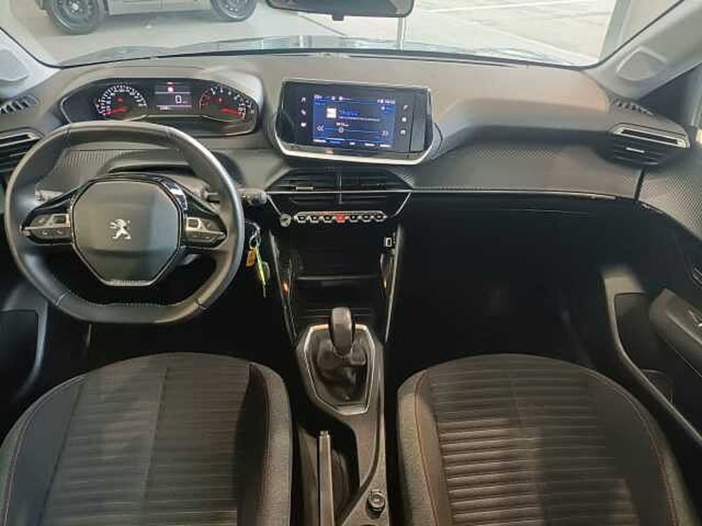 Peugeot 208 usata a Venezia (16)