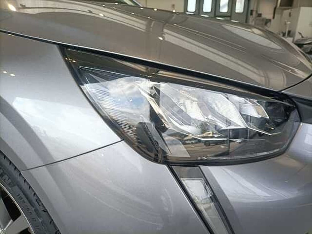Peugeot 208 usata a Venezia (2)