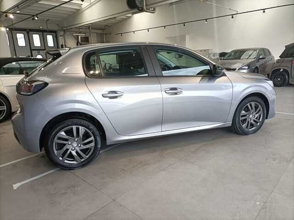 Peugeot 208 usata a Venezia (20)