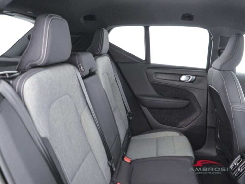 Volvo XC40 usata a Perugia (11)