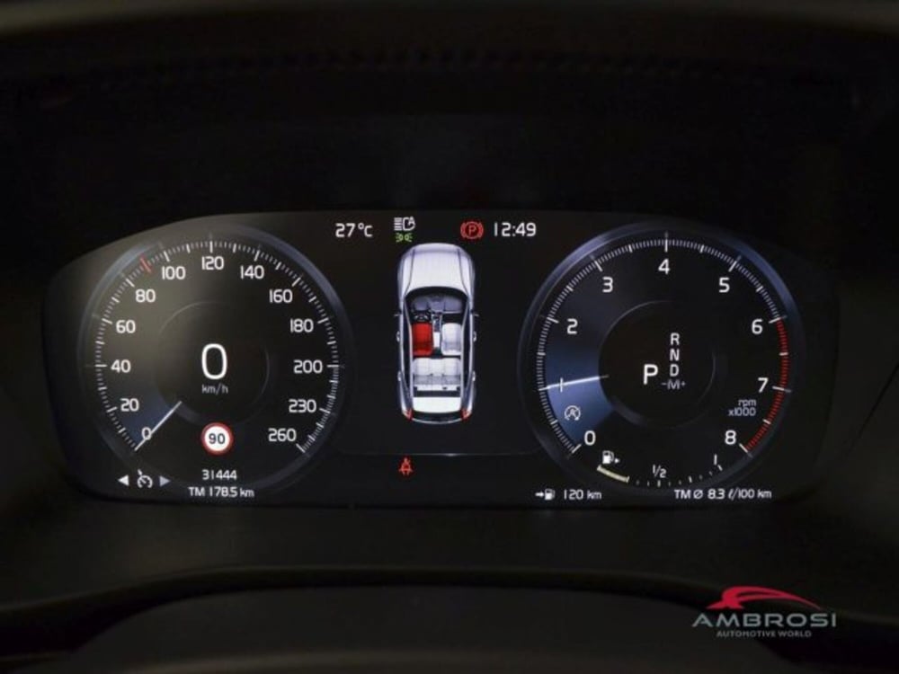 Volvo XC40 usata a Perugia (13)