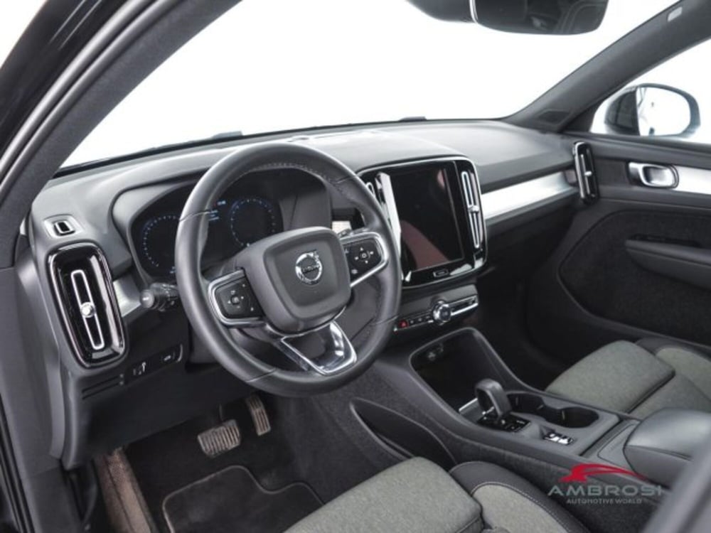 Volvo XC40 usata a Perugia (8)