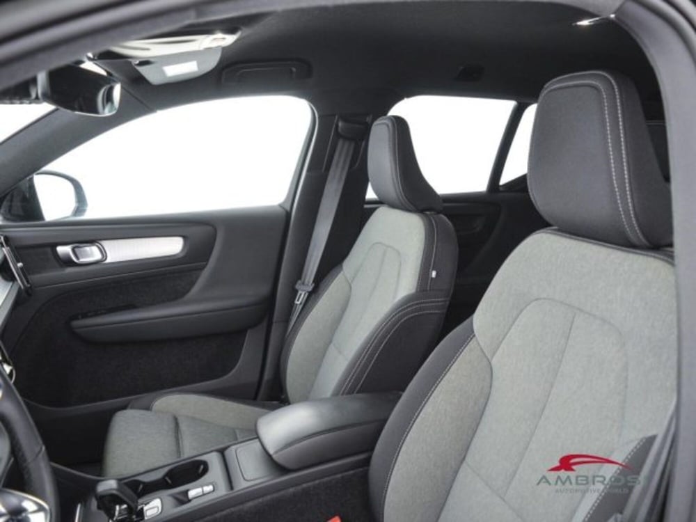 Volvo XC40 usata a Perugia (9)