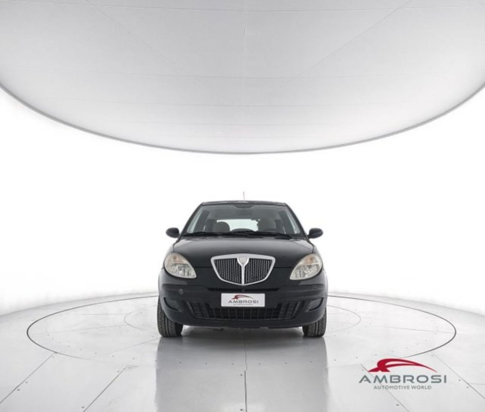 Lancia Ypsilon usata a Perugia (5)