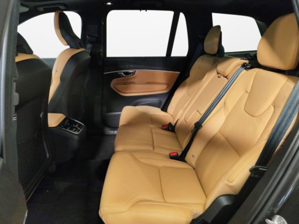 Volvo XC90 usata a Modena (12)