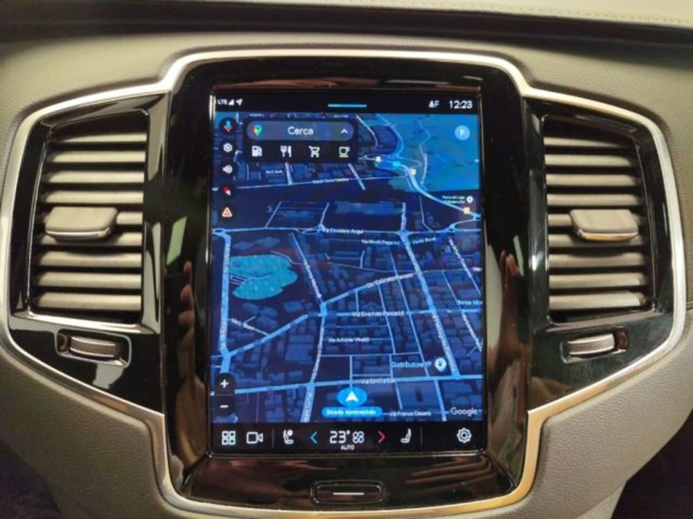 Volvo XC90 usata a Modena (8)