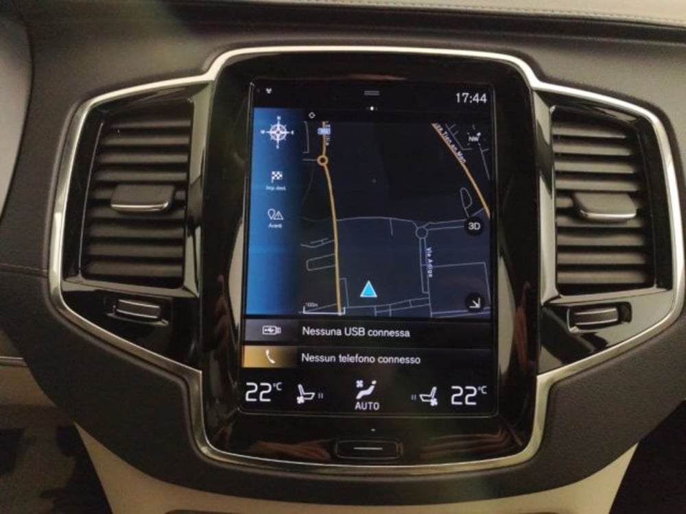 Volvo XC90 usata a Modena (8)