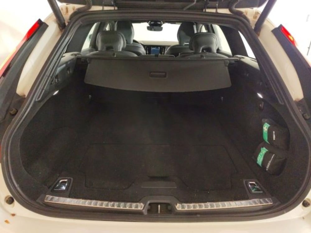 Volvo V90 Cross Country usata a Modena (13)