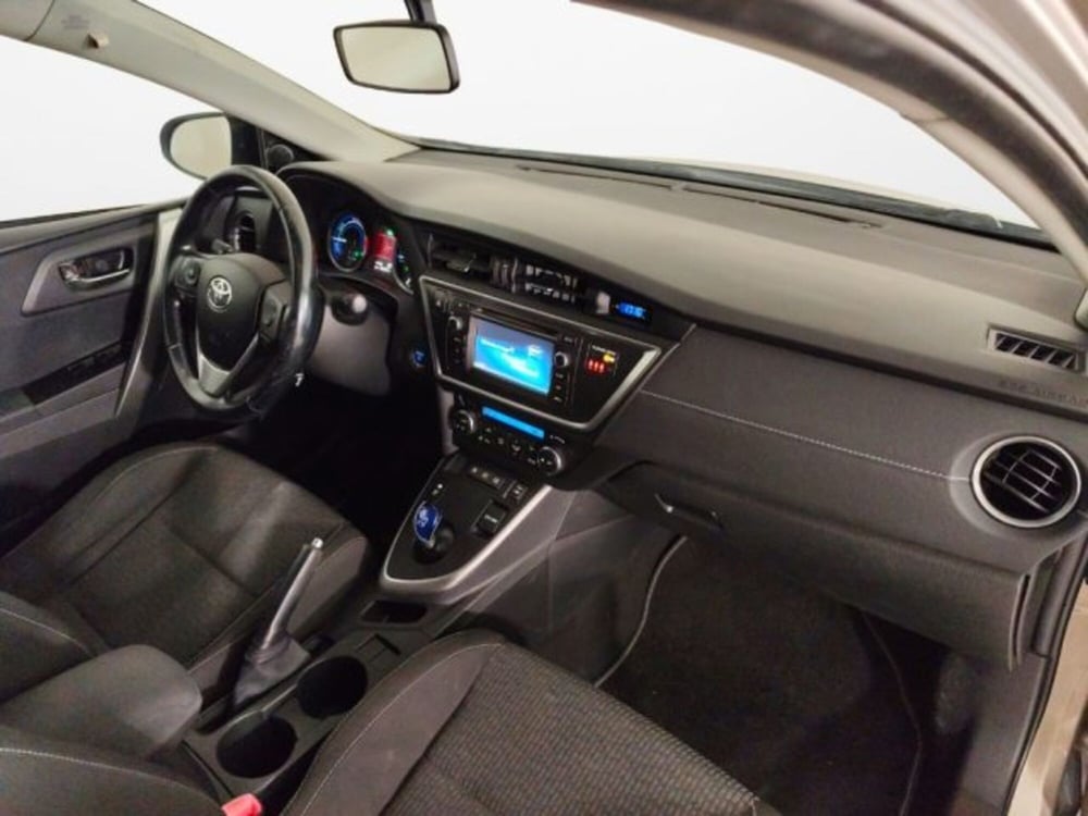 Toyota Corolla Touring Sports usata a Modena (9)