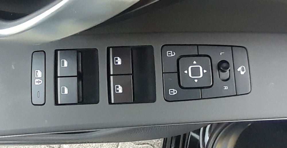 Kia Niro usata a Cosenza (9)