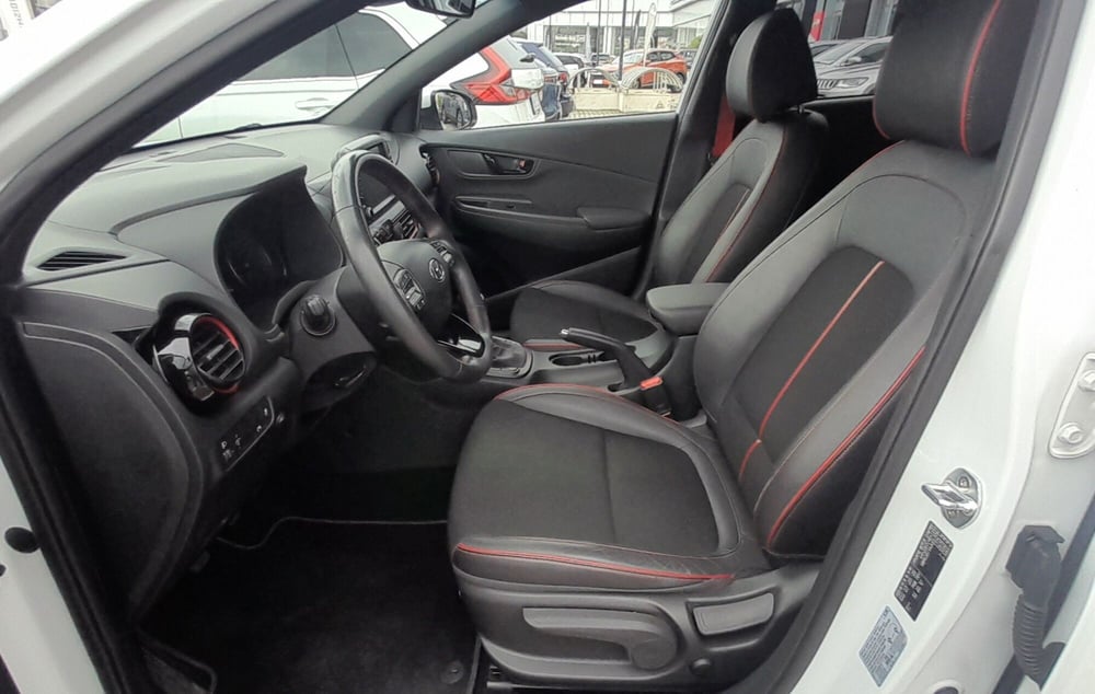 Hyundai Kona usata a Cosenza (12)
