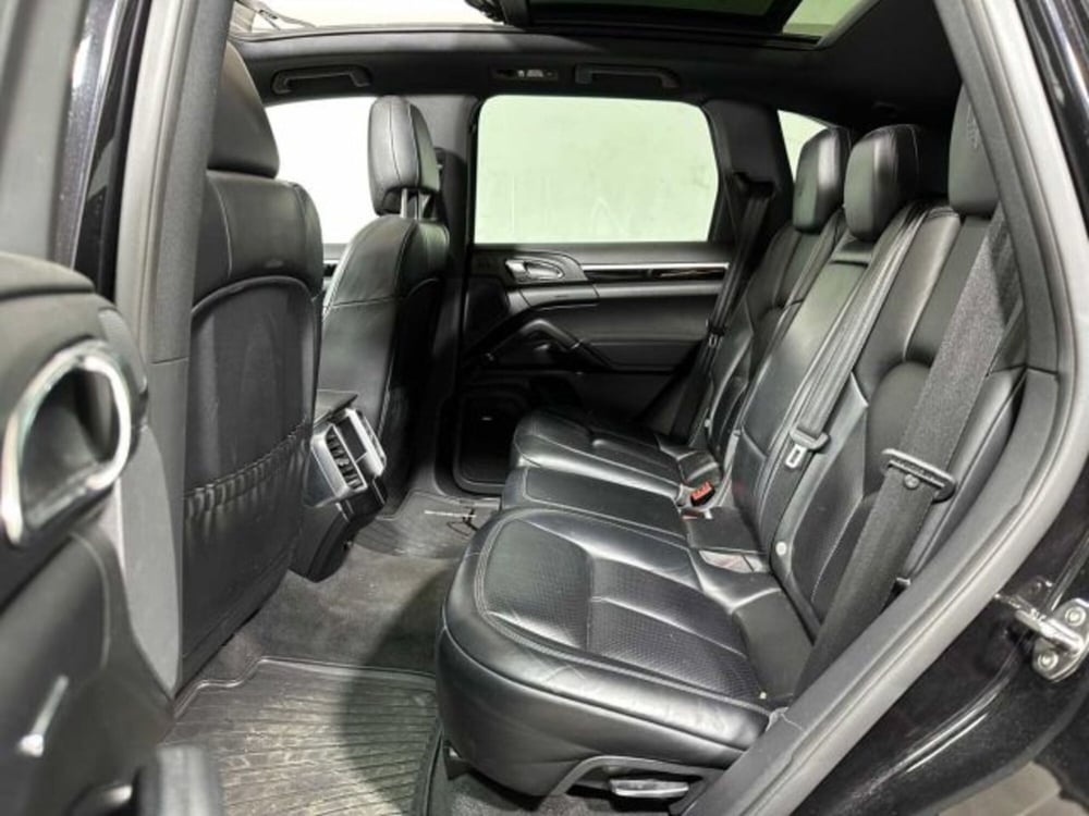 Porsche Cayenne usata a Sondrio (11)