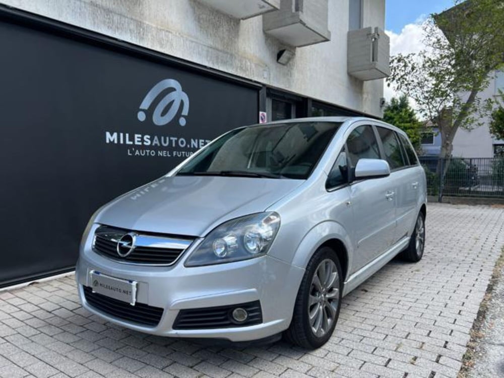 Opel Zafira usata a Padova (14)