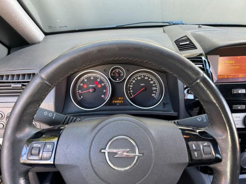 Opel Zafira usata a Padova (15)
