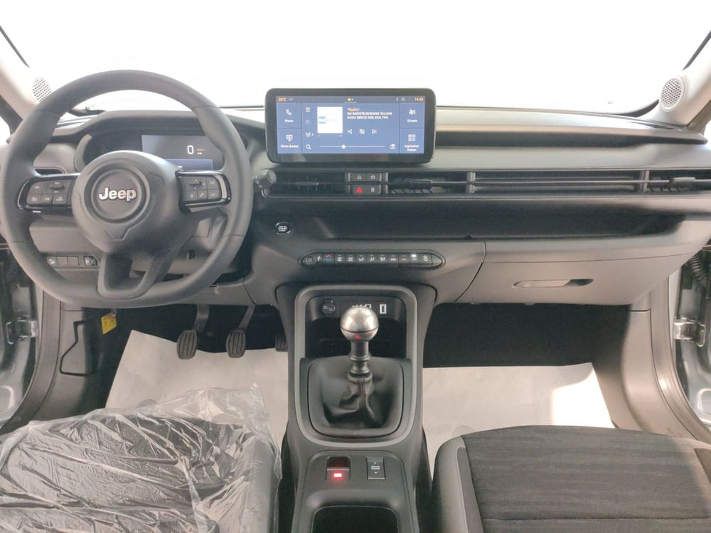Jeep Avenger nuova a L'Aquila (15)