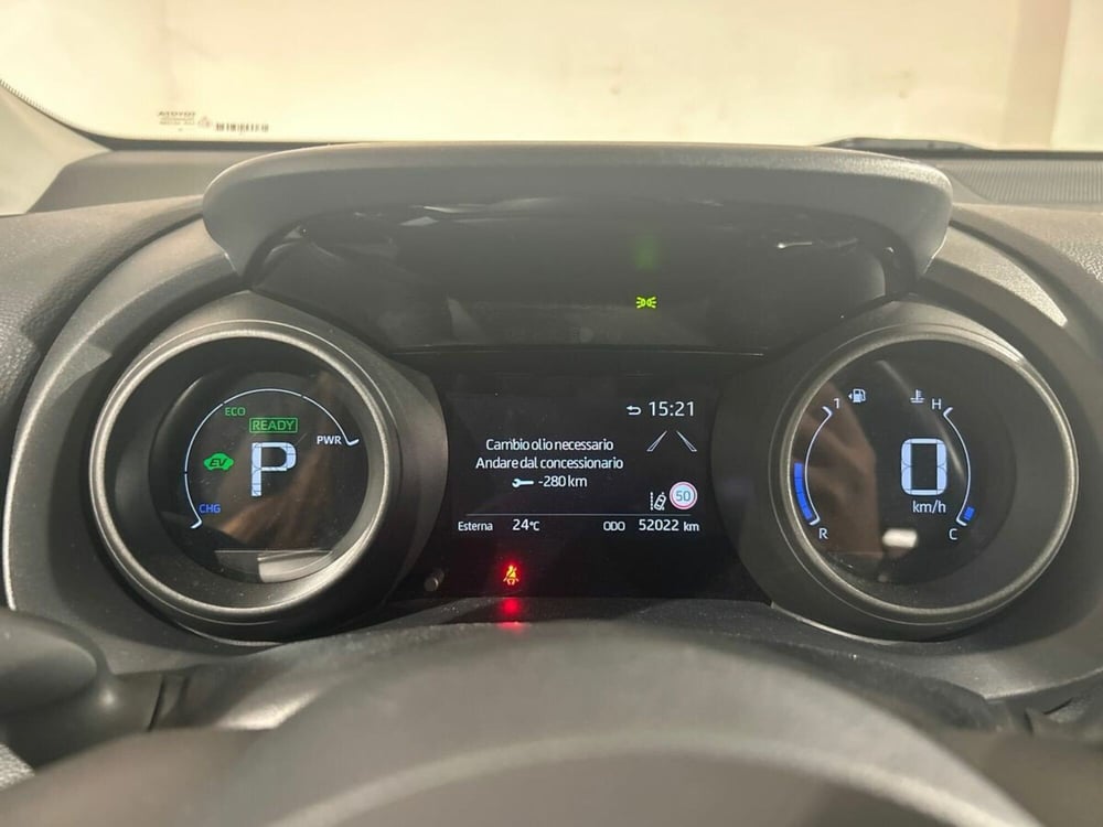 Toyota Yaris usata a Lecco (9)
