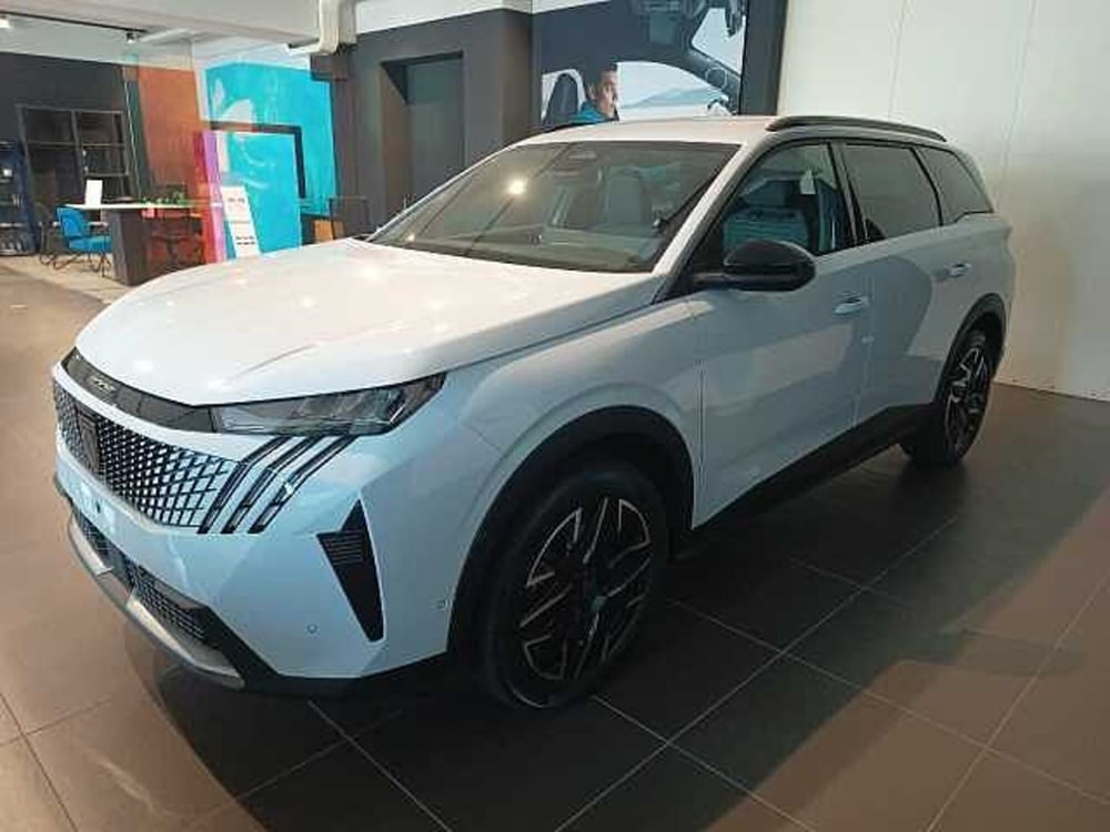 Peugeot 2008 nuova a Forlì-Cesena