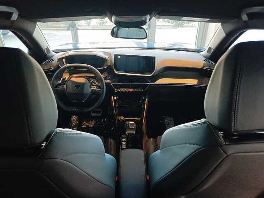 Peugeot 2008 nuova a Forlì-Cesena (10)