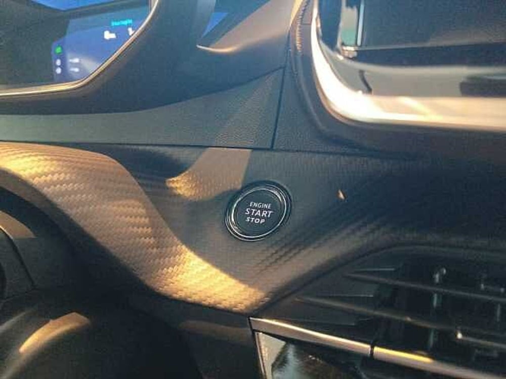Peugeot 2008 nuova a Forlì-Cesena (18)