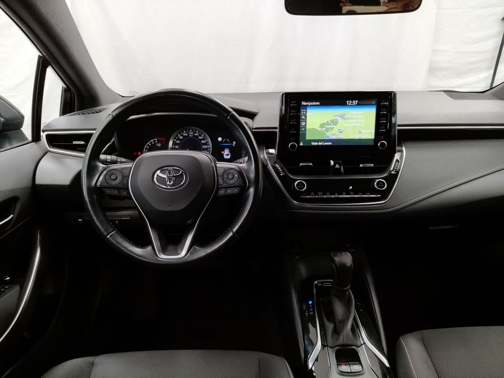 Toyota Corolla Touring Sports usata a Roma (10)