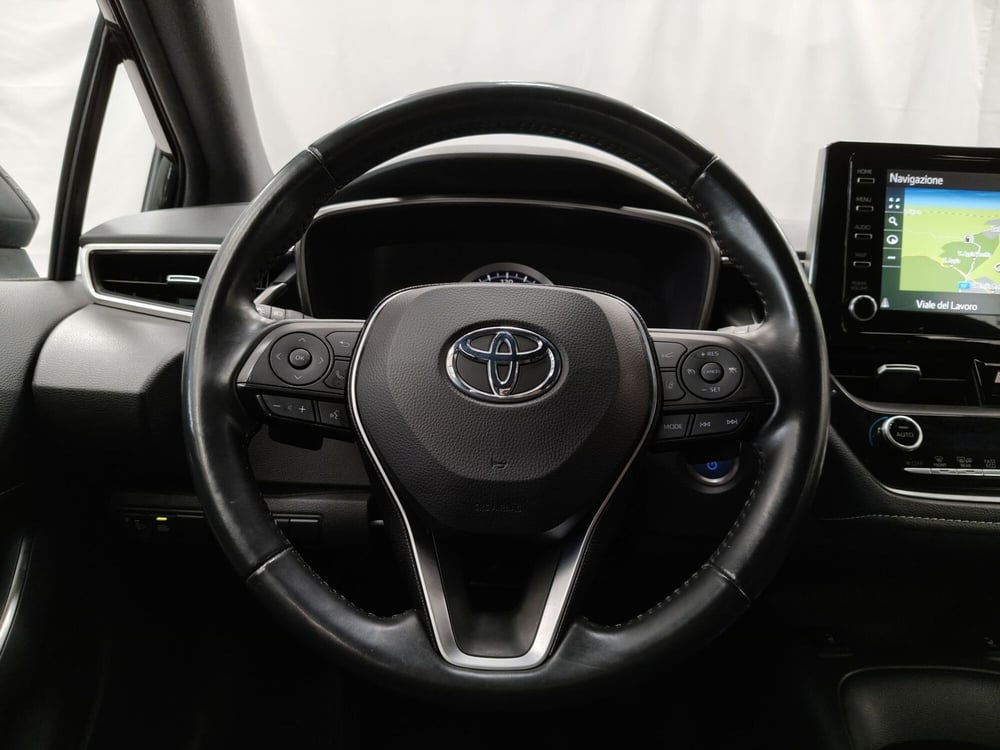 Toyota Corolla Touring Sports usata a Roma (11)