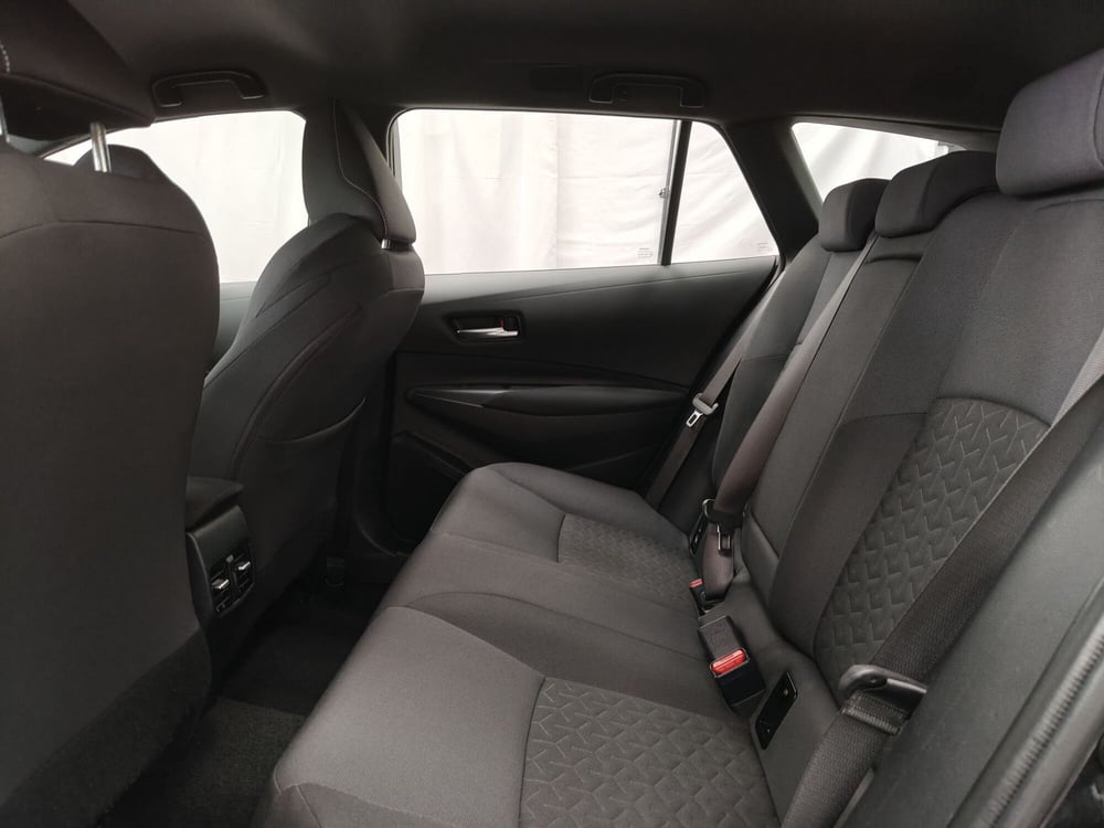 Toyota Corolla Touring Sports usata a Roma (15)