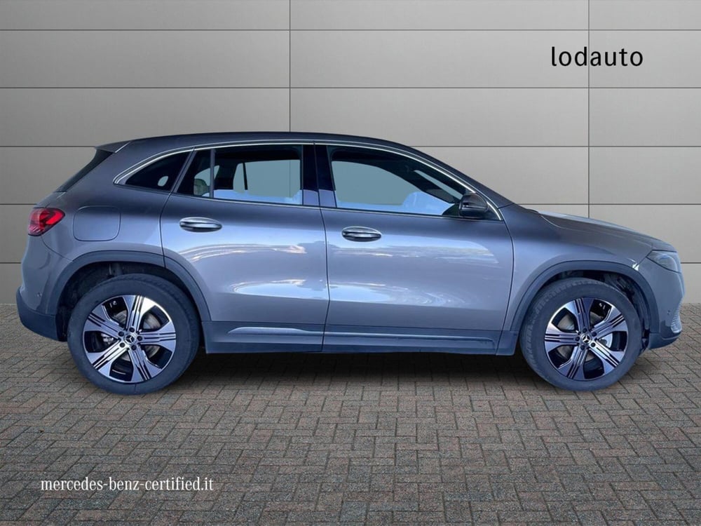 Mercedes-Benz EQA usata a Bergamo (5)