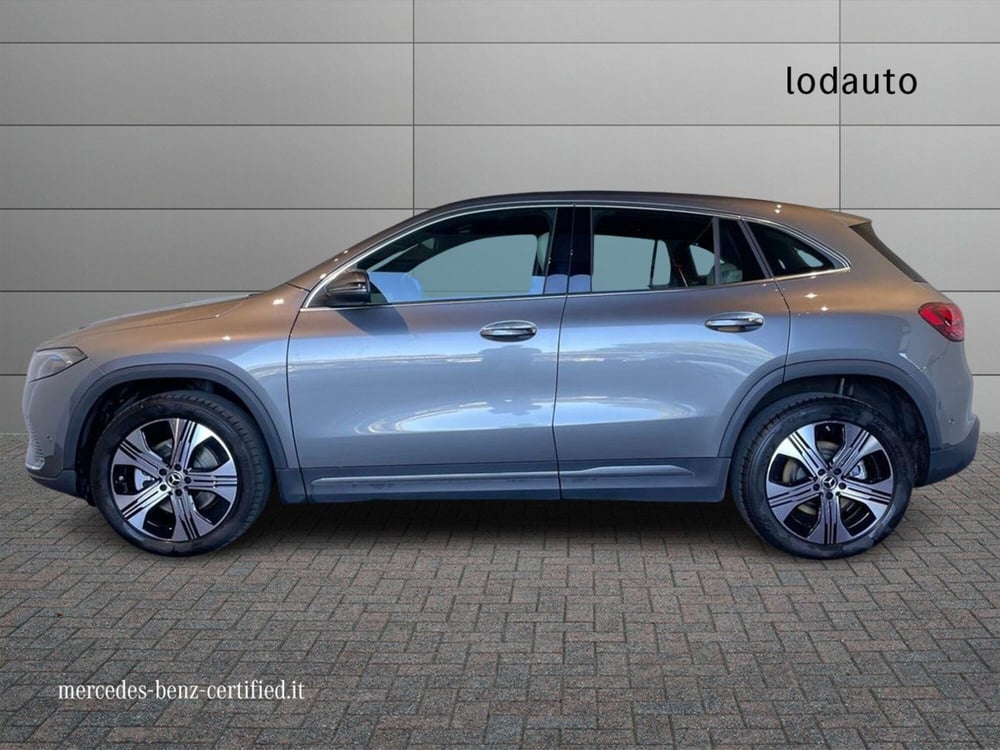 Mercedes-Benz EQA usata a Bergamo (6)