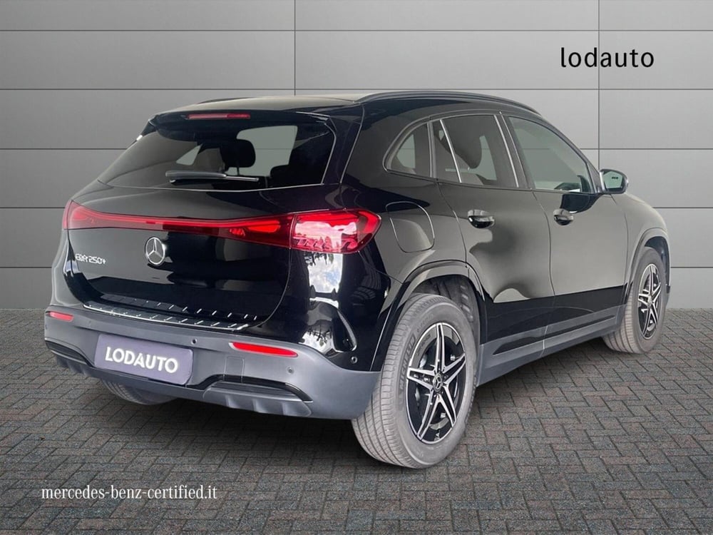Mercedes-Benz EQA usata a Bergamo (2)