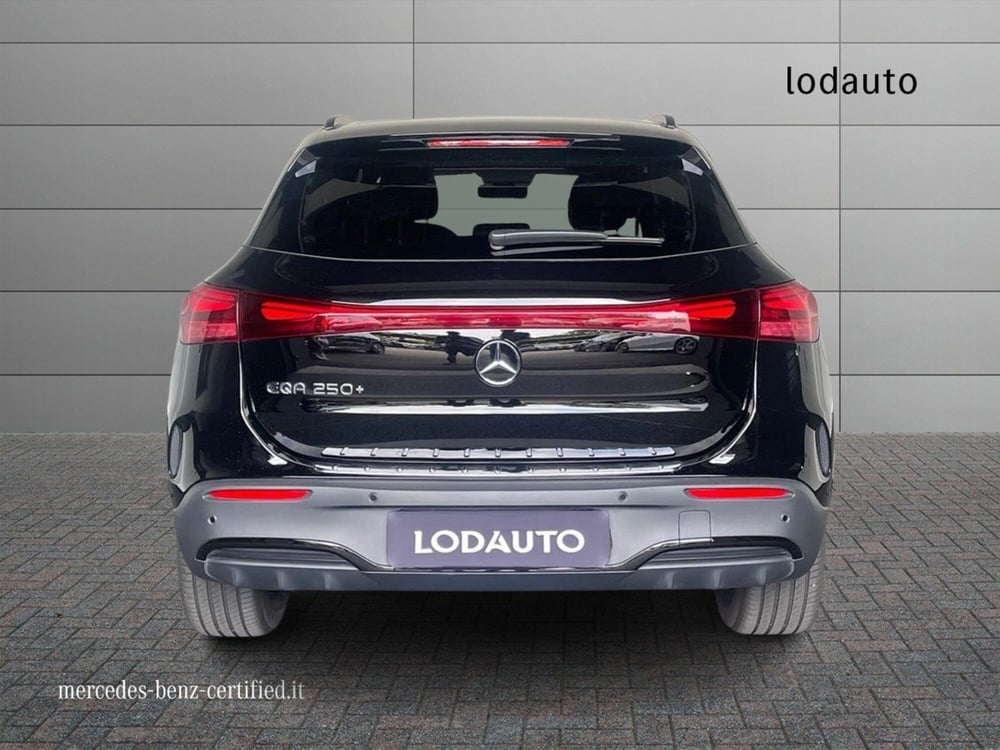 Mercedes-Benz EQA usata a Bergamo (4)