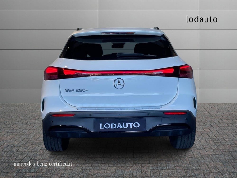 Mercedes-Benz EQA usata a Bergamo (4)