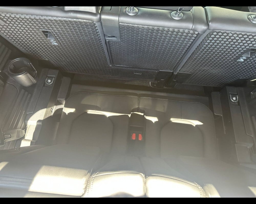 Land Rover Defender usata a Siena (7)