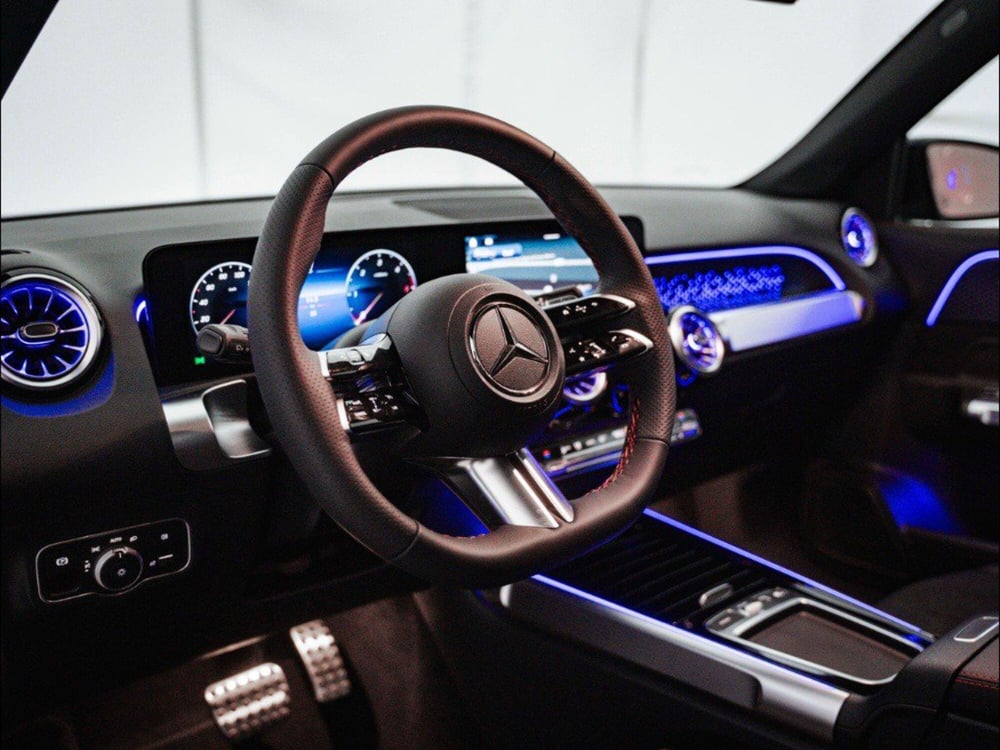Mercedes-Benz GLB nuova a Macerata (13)