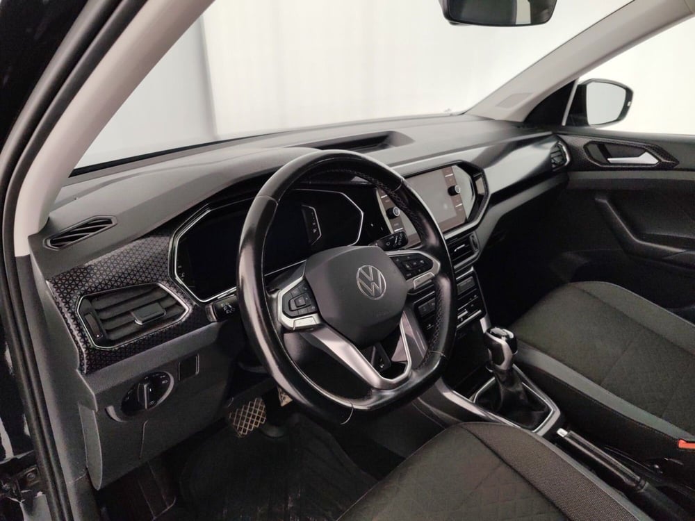 Volkswagen T-Cross usata a Massa-Carrara (8)