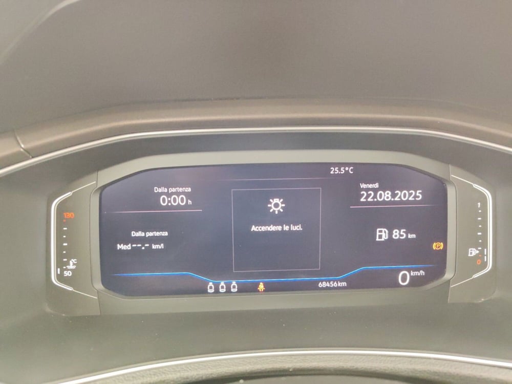 Volkswagen T-Roc usata a Massa-Carrara (15)