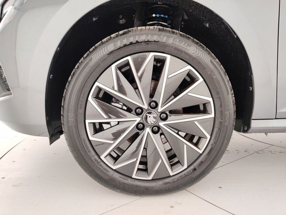 Skoda Kamiq nuova a Massa-Carrara (6)