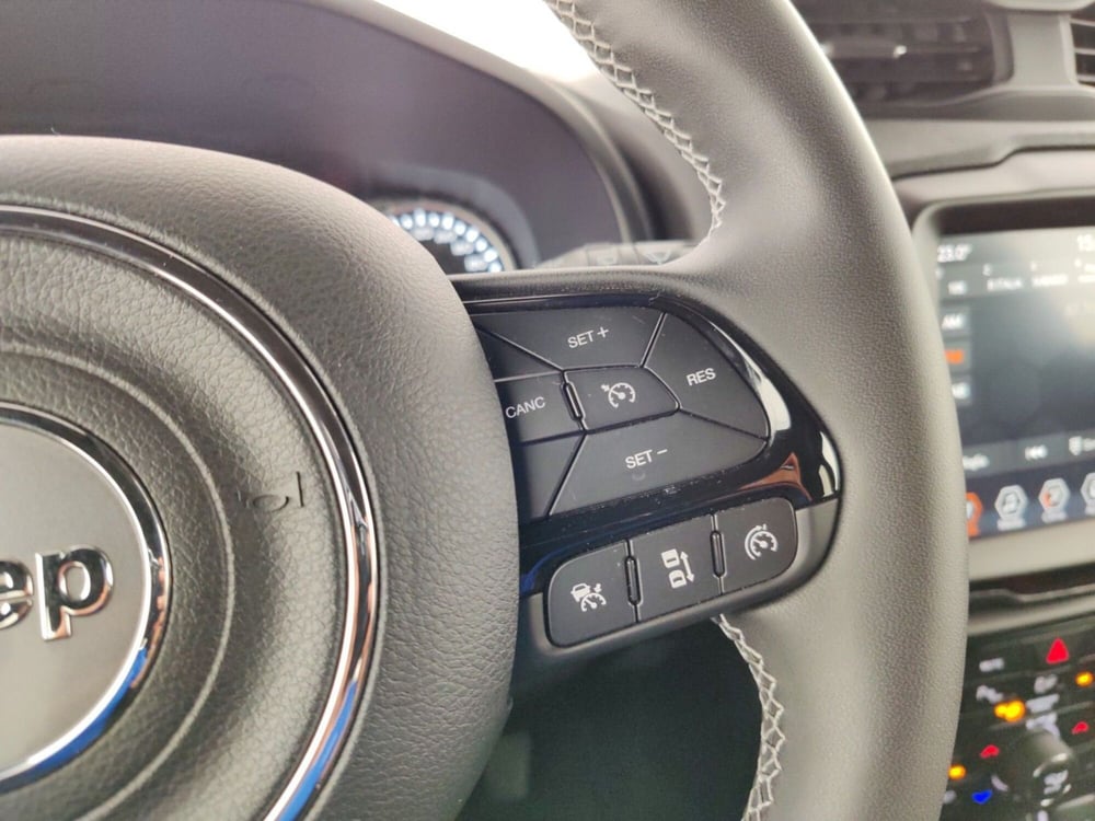 Jeep Renegade usata a Massa-Carrara (13)