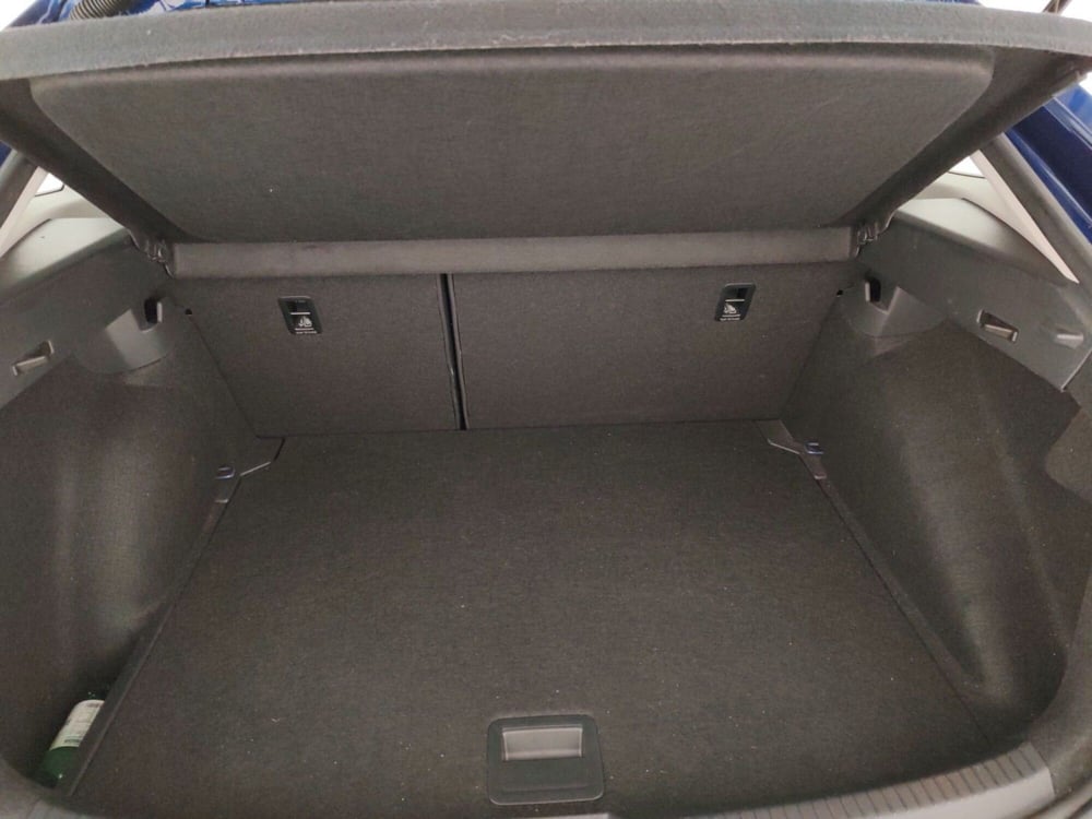 Volkswagen Taigo usata a Massa-Carrara (17)