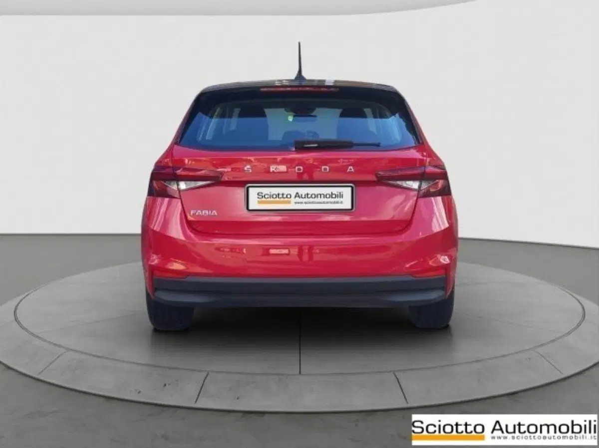 Skoda Fabia usata a Messina (5)